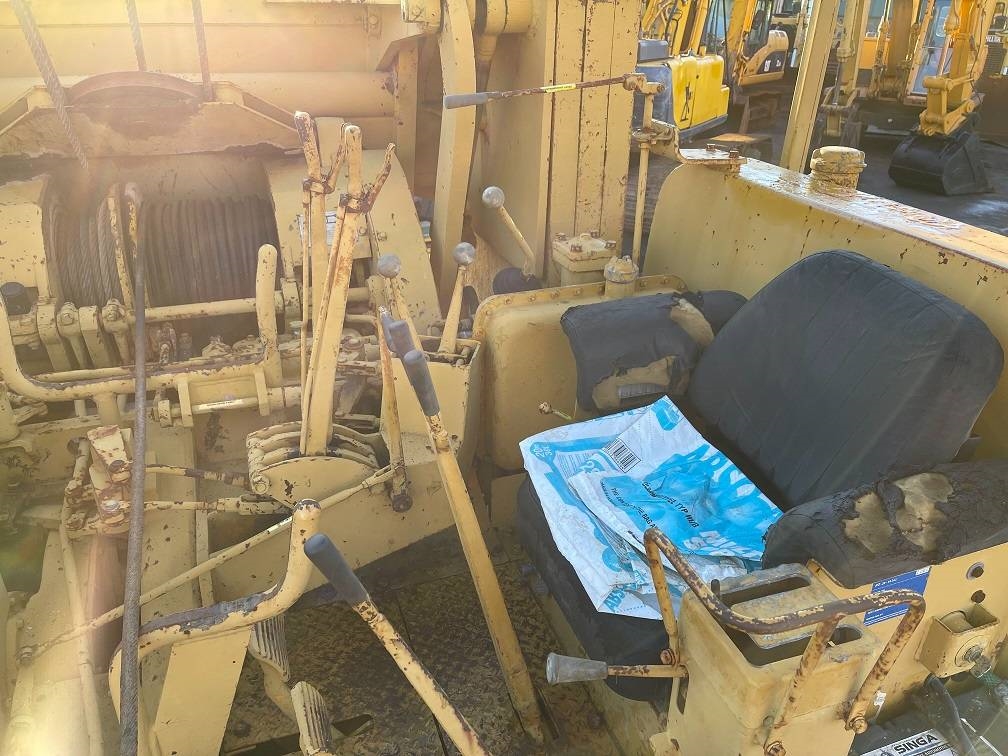 CAT 572 G 1976 3887 572 G 1976 1 image 11