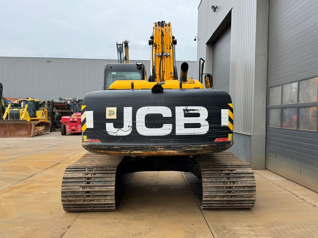 JCB JS220 LC Semi Long Reach - 10 meter 2015 00033361 JS220 LC Semi Long Reach - 10 meter 2015 1 image 4