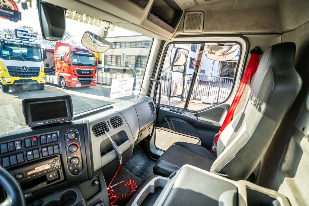 RENAULT D14 250 + DHOLLANDIA 1.5T 2017 E64828 Renault D14 250 + DHOLLANDIA 1.5T 2017 1 image 11