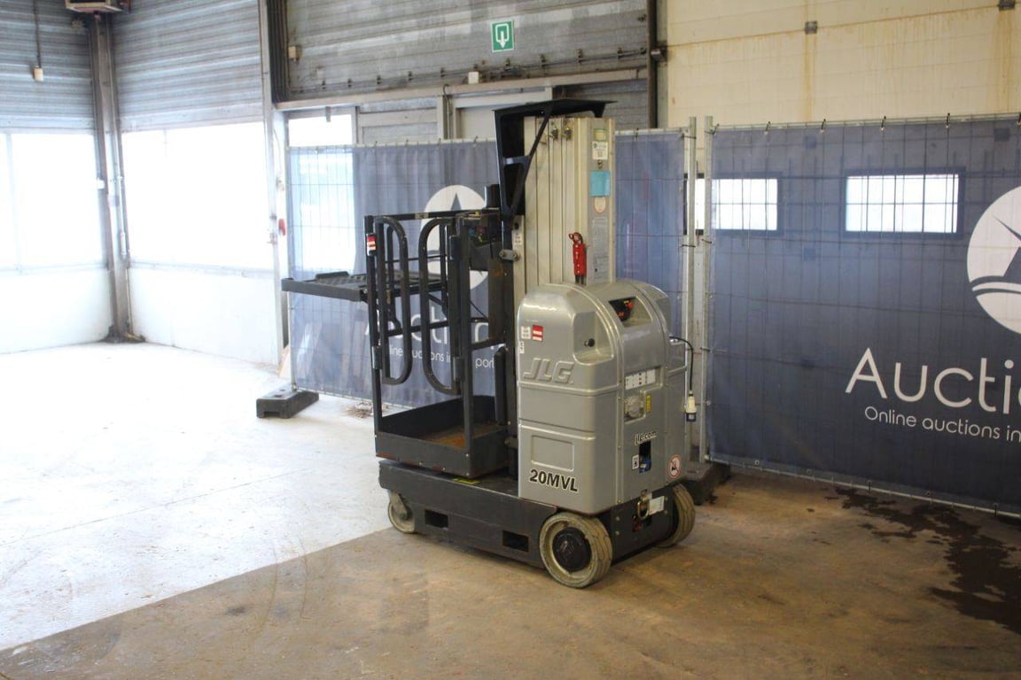 JLG 20MVL 7.98m Electric Mast Lift 2020 2020 20MVL 2020 1 image 3