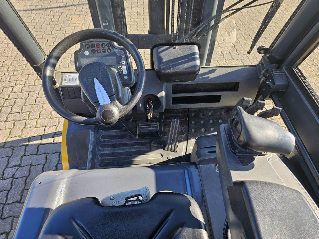 Heavy machinery product image - Image 16 of 20