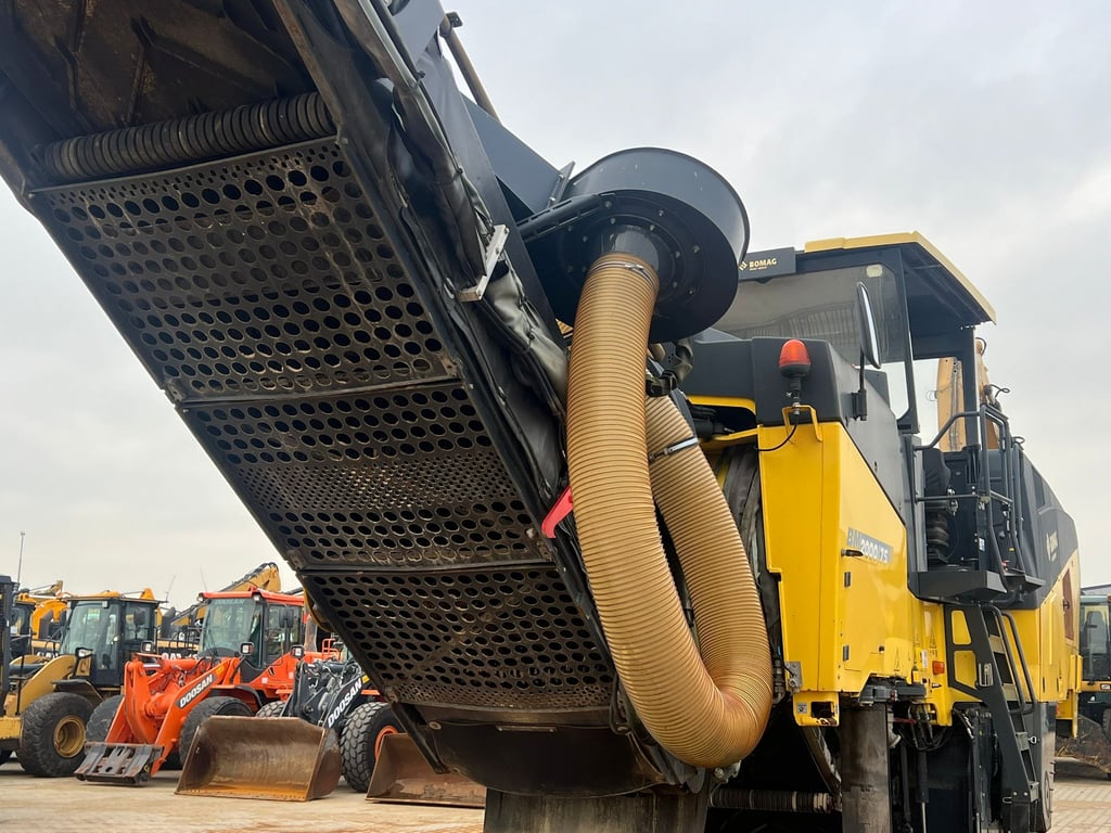 Bomag BM2000/75 Cold Planer 2017 70001142 BM2000/75 Cold Planer 2017 1 image 9