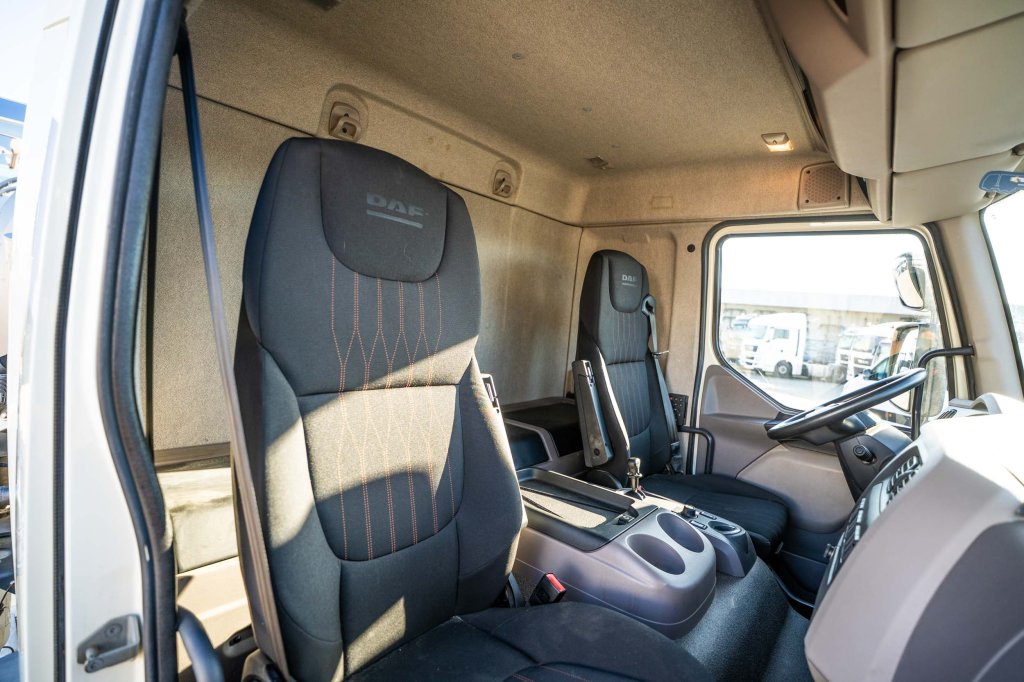 DAF LF 320+ETA 11.000 L/3 COMP. -LAIT/MILCH/MILK 2019 E64455 DAF LF 320+ETA 11.000 L/3 COMP. -LAIT/MILCH/MILK 2019 1 image 13