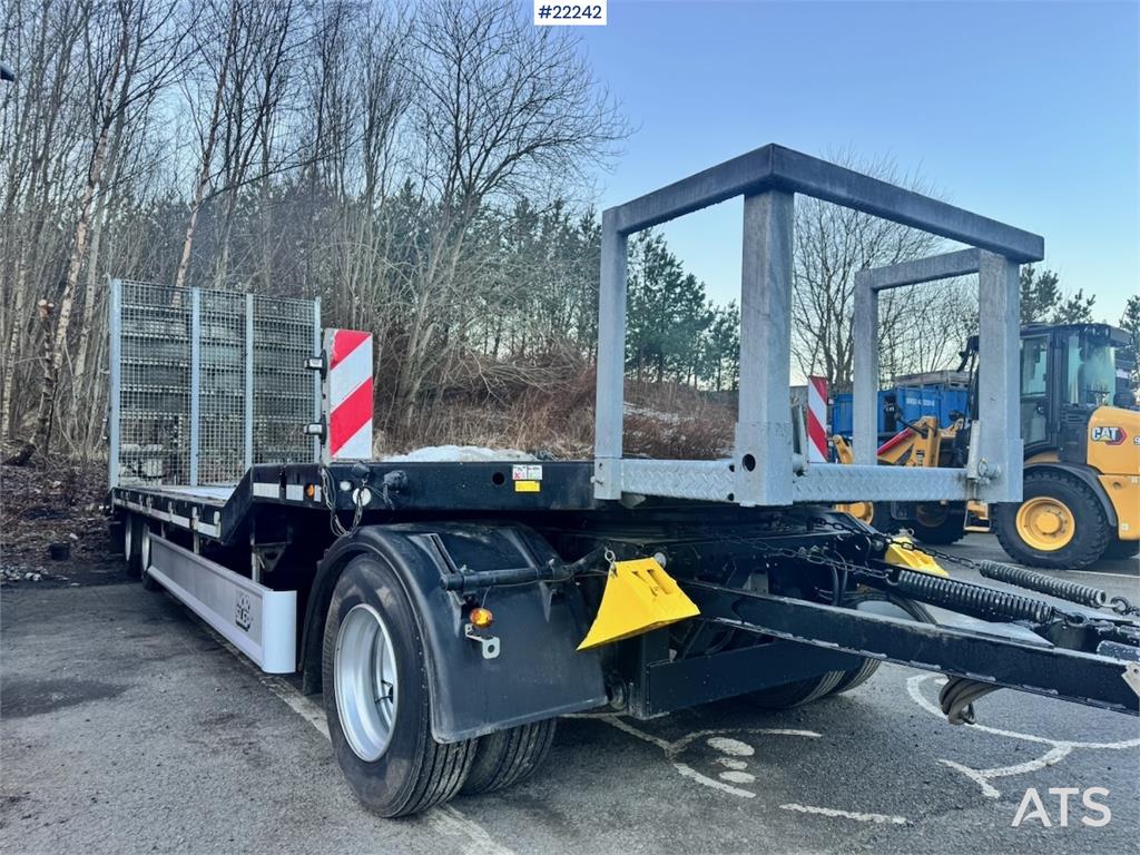 Heavy machinery product image - Image 2 of 3