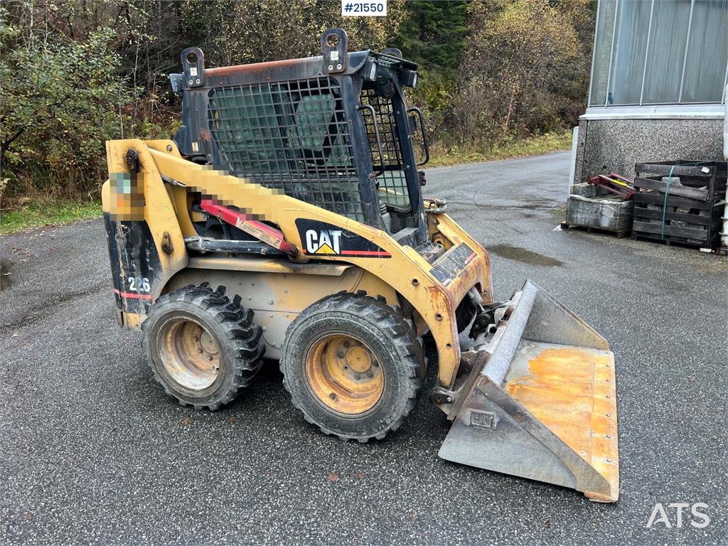 CAT 226 2003 21550 226 2003 1 image 4