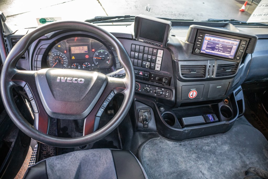 IVECO EUROTRAKKER 400+BAND/TAPIS/BELT-T40 2017 E61128 EUROTRAKKER 400+BAND/TAPIS/BELT-T40 2017 1 image 6