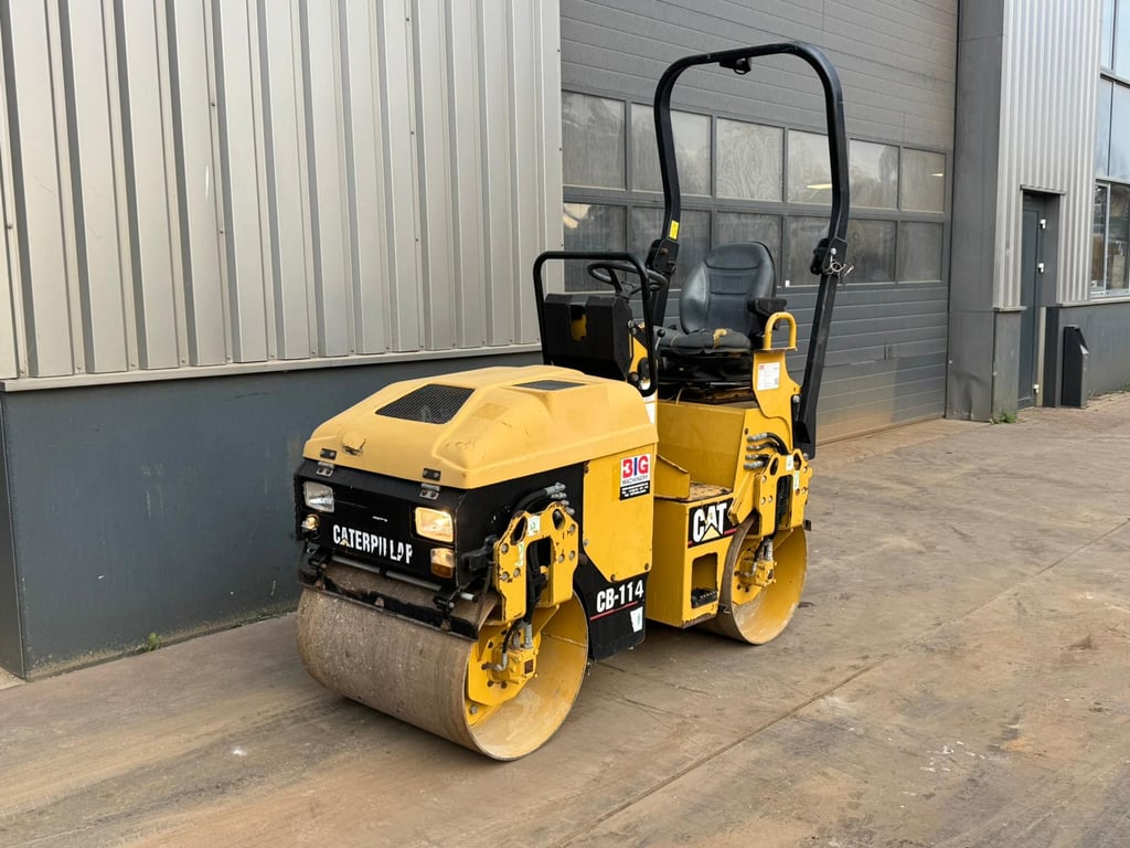 Caterpillar CB114 2005 00033651 CB114 2005 1 image 2