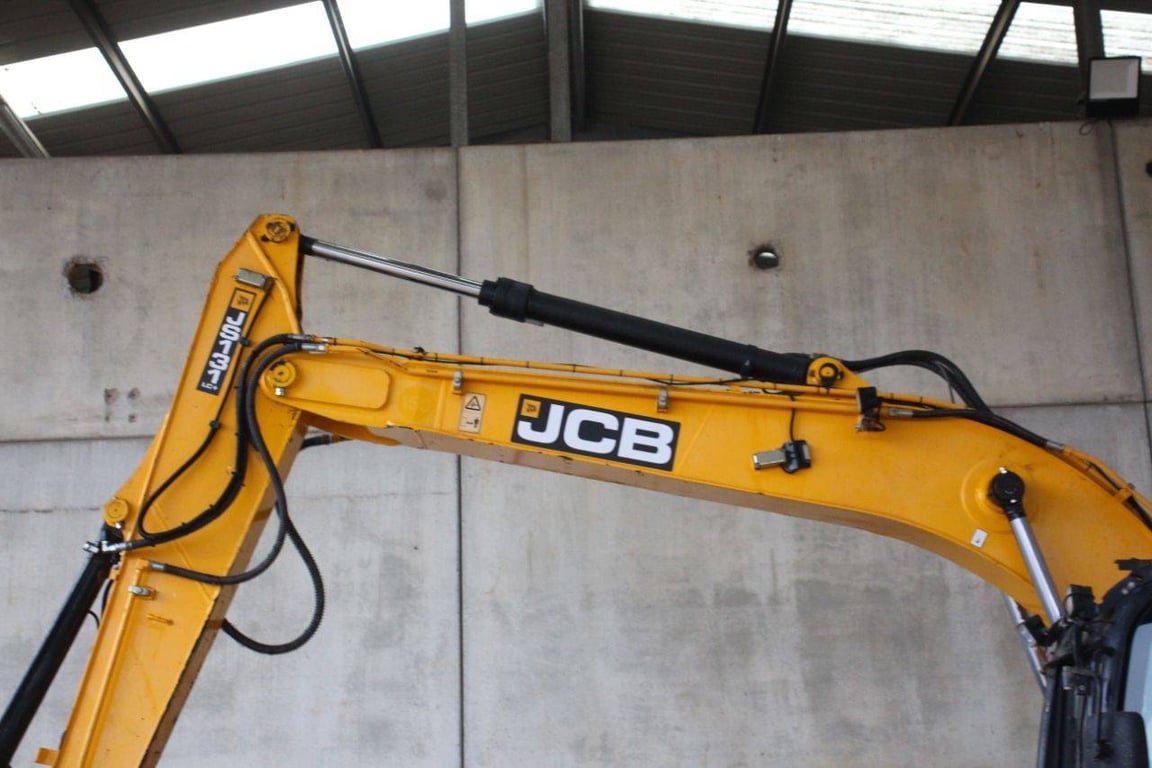 Crawler excavator JCB JS131LC Diesel 55kW 2018 2018 JS131LC 2018 1 Crawler Excavators image 11