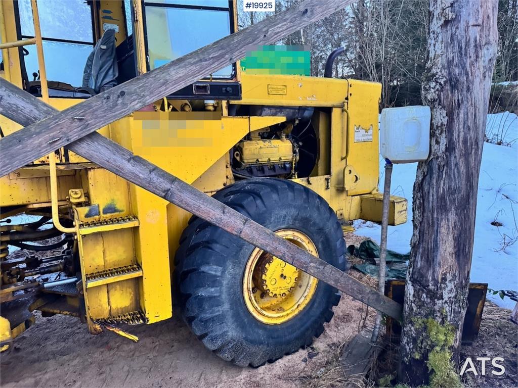 Clark 75B Wheel Loader w/ Bucket. 1979 19925 75B Wheel Loader w/ Bucket. 1979 1 Wheel Loaders image 24