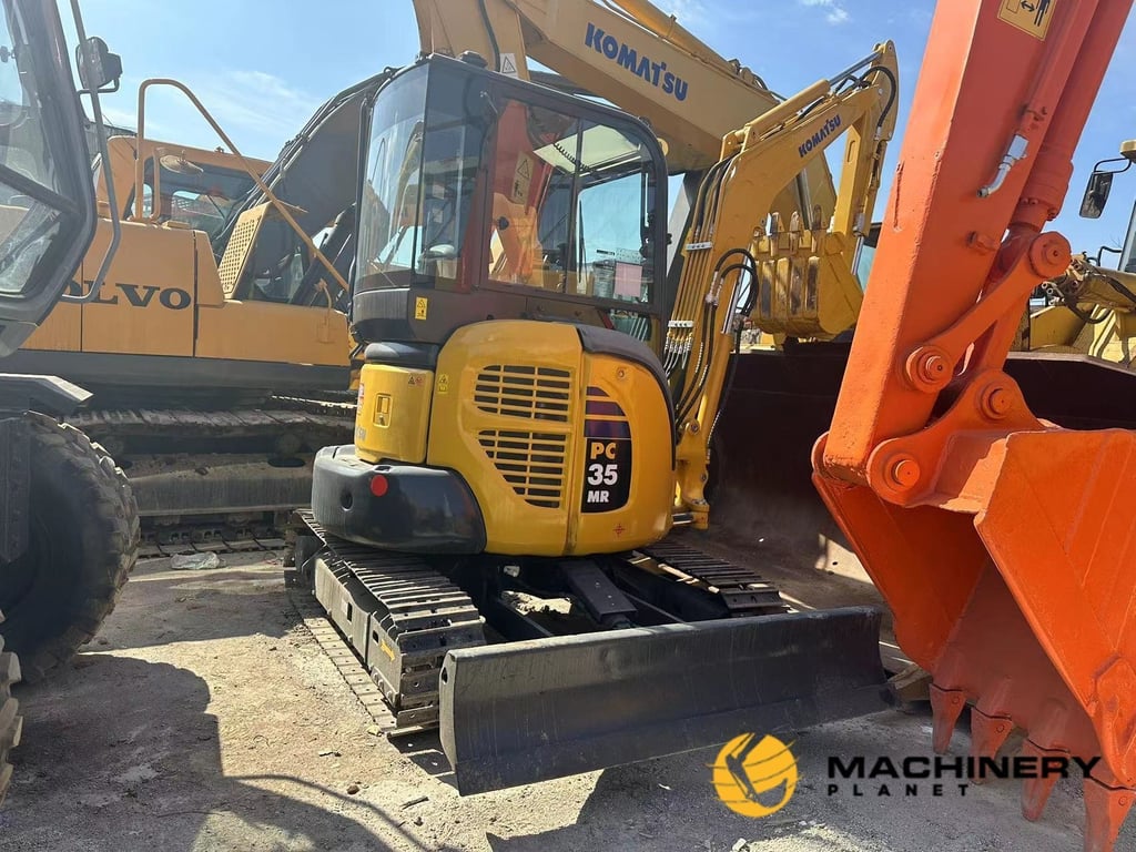 PC35MR Mini Creawler Excavator High Quality FOR SALE PC35MR 2020 1 Crawler Excavators image 5