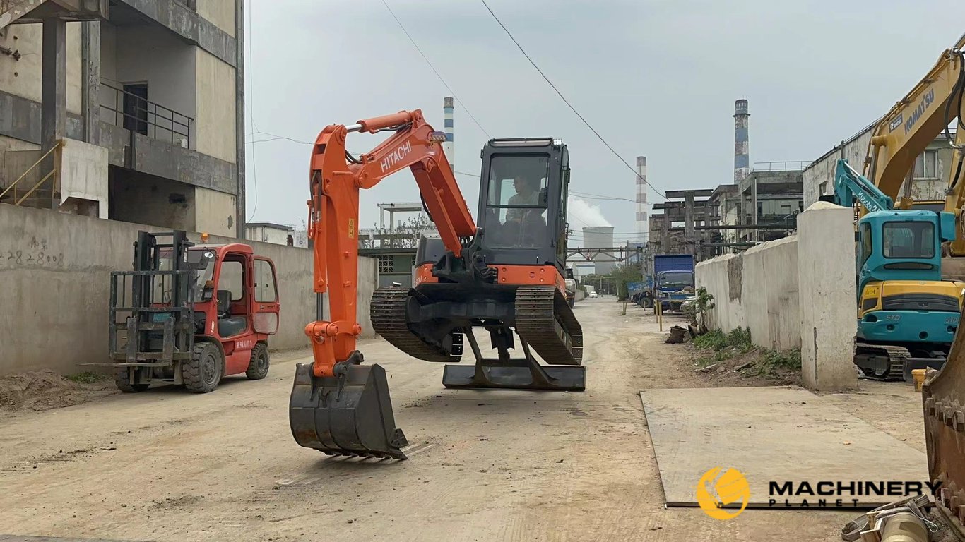 Hitachi ZX50u Mini Crawler Excavator GOOD CONDITION FOR SALE ZX50U 2020 1 Crawler Excavators image 7
