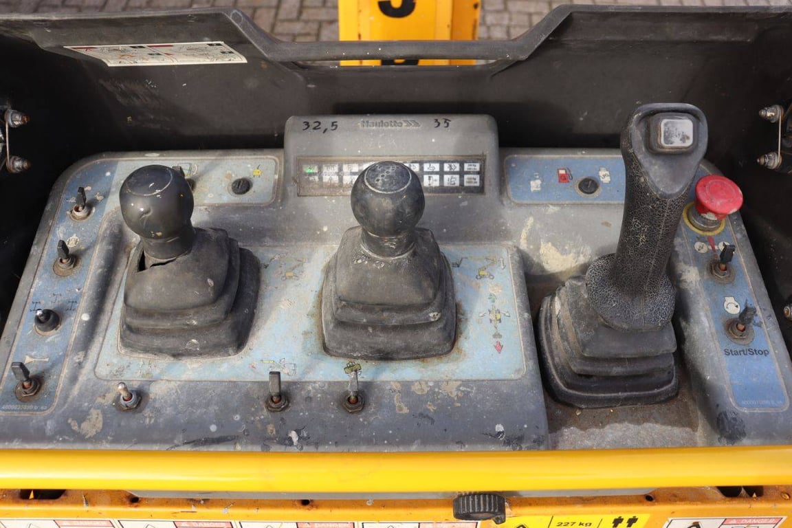 Articulating boom lift HA16 RTJ PRO Diesel 2016 2016 HA16 RTJ PRO 2016 1 image 12