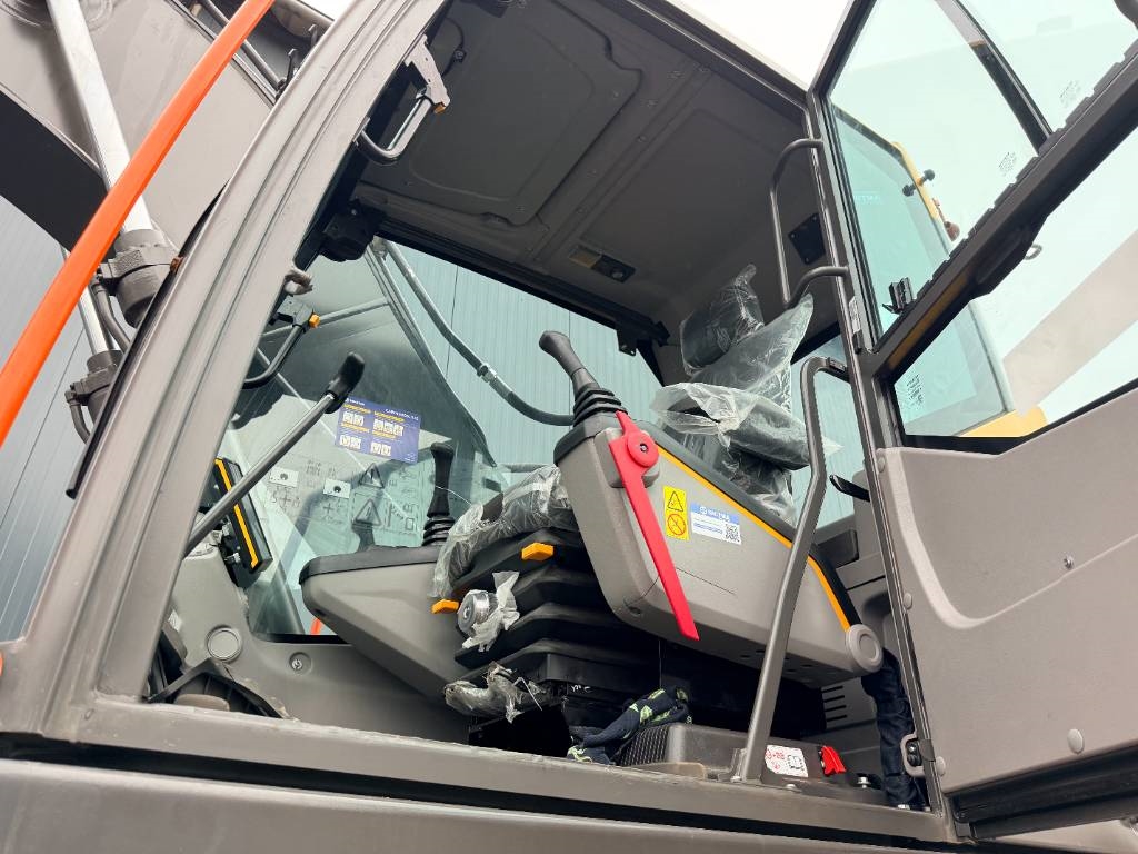 Volvo EC210 2025 209538 EC210 2025 0 Crawler Excavators image 7