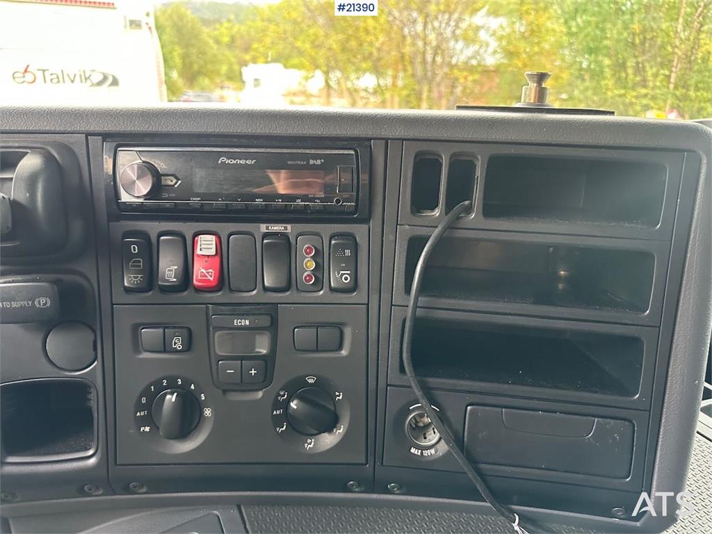 Scania R380 6x2 tanker truck with eurotank body. 2009 21390 R380 6x2 tanker truck with eurotank body. 2009 1 image 15