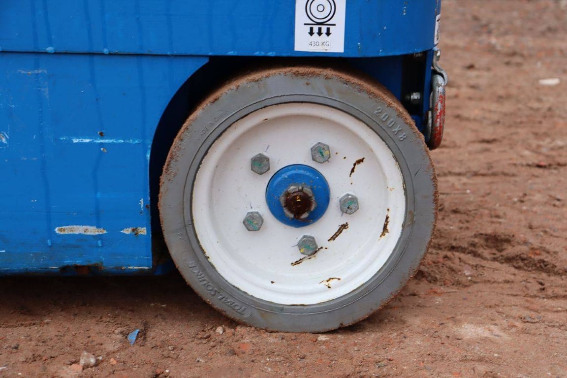 Skyjack SJ12 Electric Mast Lift 5.6m 2015 2015 SJ12 2015 1 image 13