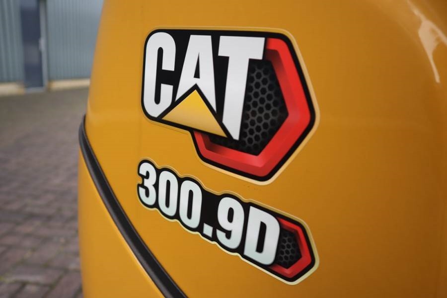 CAT 300.9D Valid inspection, *Guarantee! Hydr Quickcou 2021 CATERPILLAR - 300.9D - 60810 300.9D Valid inspection, *Guarant...