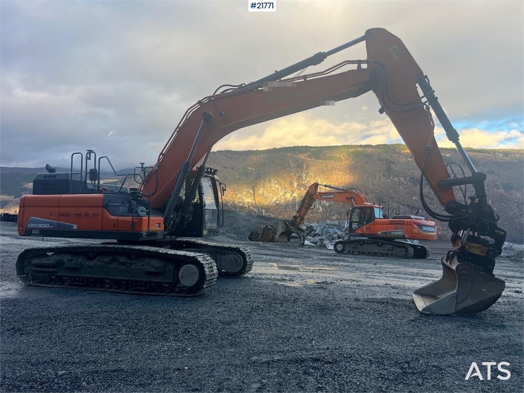 Doosan Dx300lc-5 Gravemaskin m/ rototilt og pusseskuffe 2017 21771 Dx300lc-5 Gravemaskin m/ rototilt og pusseskuffe 2017 1...