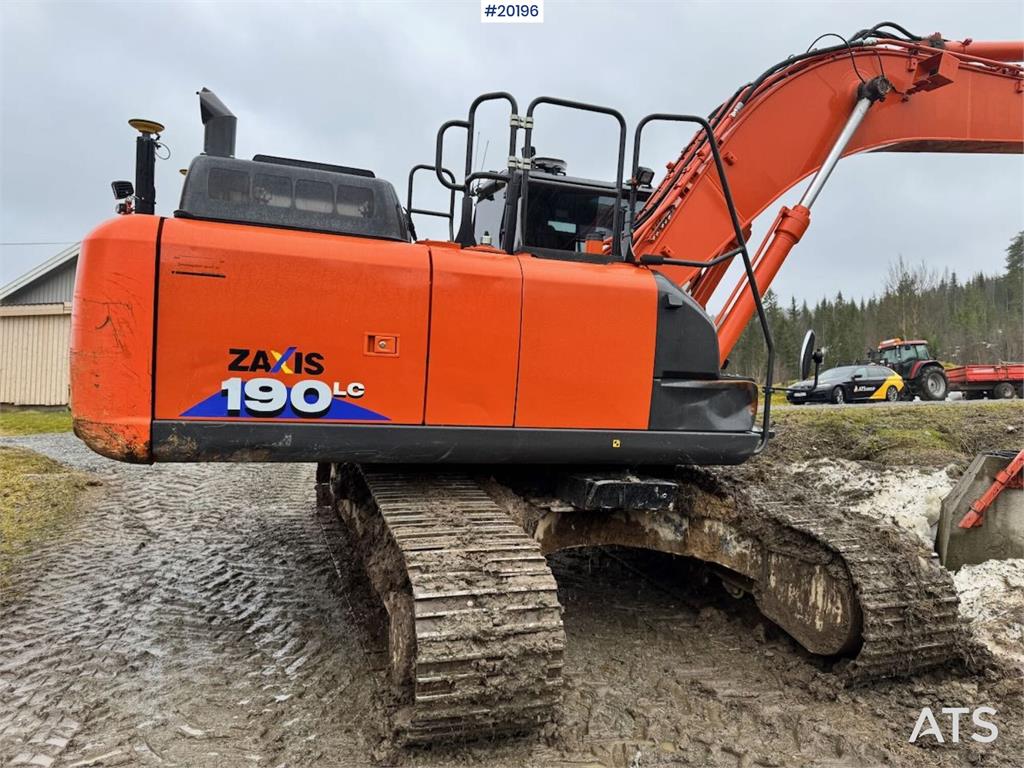 Hitachi ZX190LC-6 Tracked excavator w/ 2 buckets, tilt and 2019 20196 ZX190LC-6 Tracked excavator w/ 2 buckets, tilt and 2...