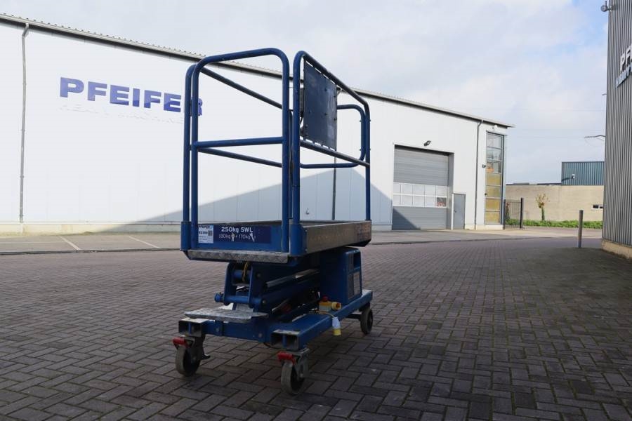 JLG Power Tower Electric, 5.10m Working Height, 250kg 2017 JLG - Power Tower - 62359 Power Tower Electric, 5.10m Working H...