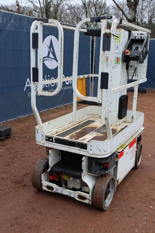 Mast lift 1230ES Electric 5.66m 2015 2015 1230ES 2015 1 image 10