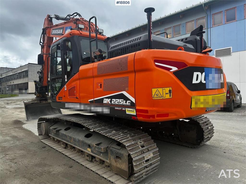 Doosan DX225LC 2022 18806 DX225LC 2022 1 Crawler Excavators image 23