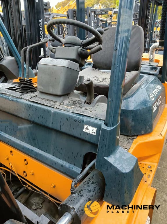 Toyota Forklift 5 Tons Good Quality For Sale 7FDA50 2019 1 Forklift image 2