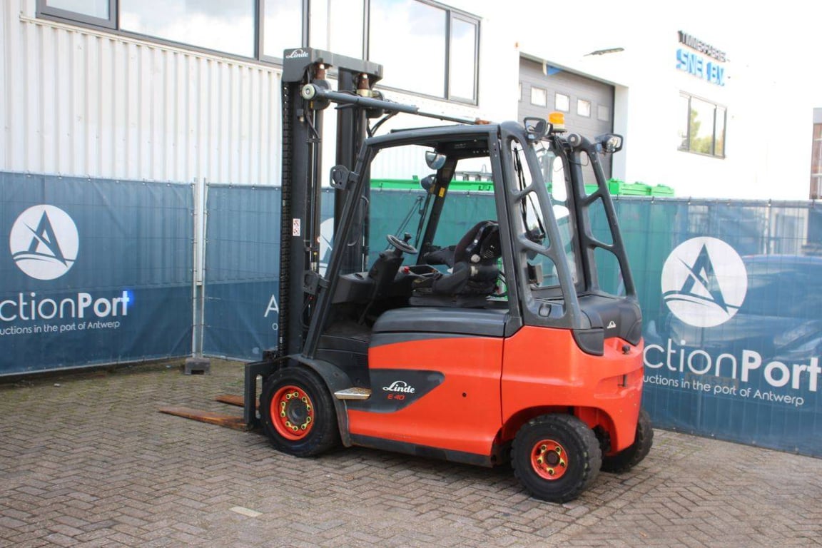 Forklift Linde E40H-01/600 Electric 4000kg 4.2m 2016 2016 E40H-01/600 2016 1 Forklift image 3
