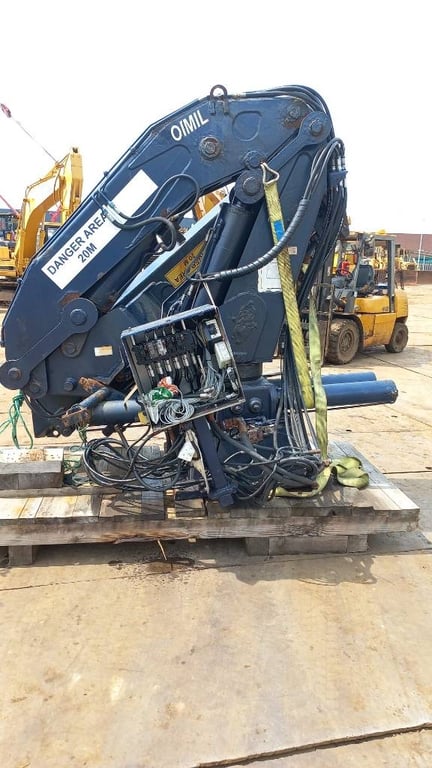 Toimil t33500/4 2007 5244 TOIMIL t33500/4 2007 1 Other cranes image 2