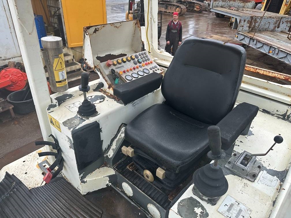 Liebherr RL 22 B 2002 5182 RL 22 B 2002 1 image 9