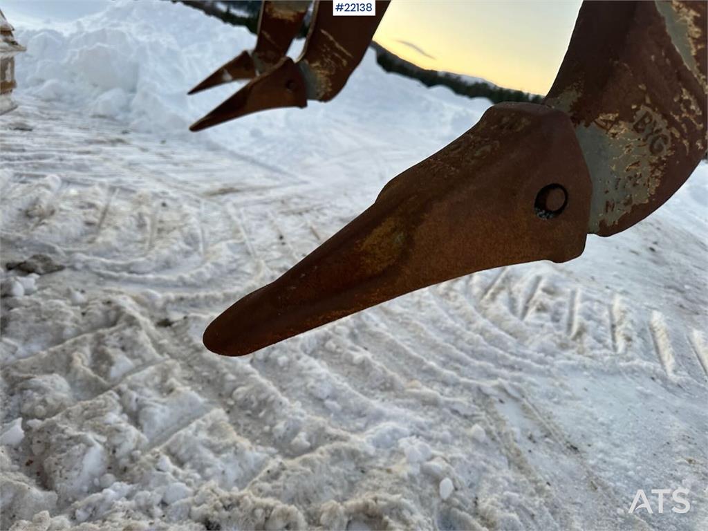 Heavy machinery product image - Image 8 of 15