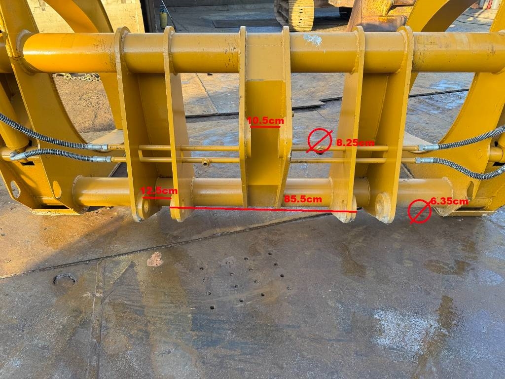 CAT 950 log forks clamp 2024 5287 CAT 950 log forks clamp 2024 1 image 5