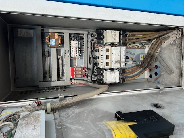 Compressor Compair MA-351 A Electric 10bar 1998 1998 Compair MA-351 A 1998 1 Compressors image 4