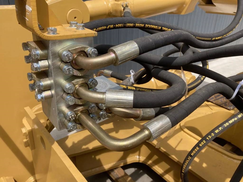 CAT D8 2025 905097 D8 2025 0 image 12