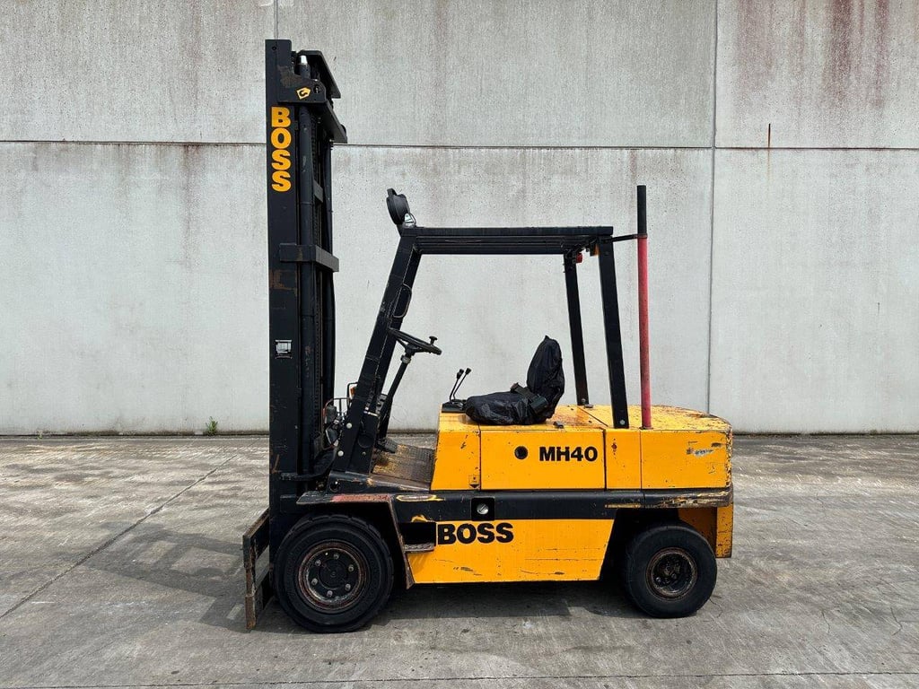 Forklift BOSS MH40D/4B-3 Diesel 4000kg 5m 1991 1991 MH40D/4B-3 1991 1 Forklift image 7