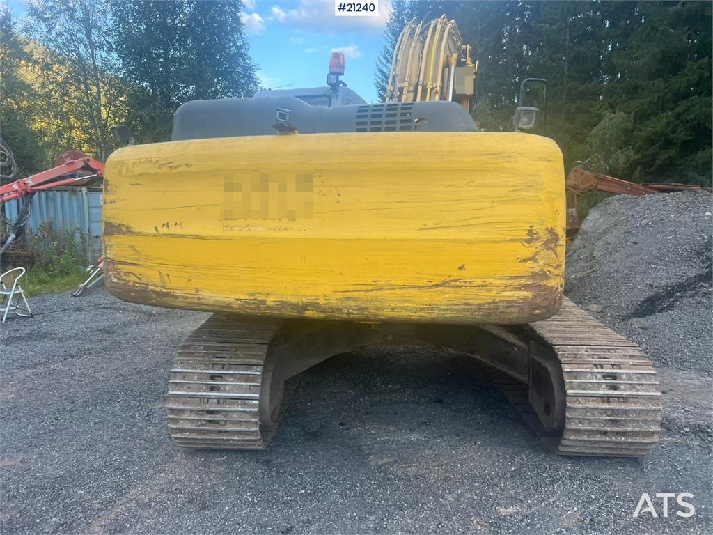 New Holland E265B Excavator w/ digging bucket and hydraulic sa 2008 21240 E265B Excavator w/ digging bucket and hydraulic ...