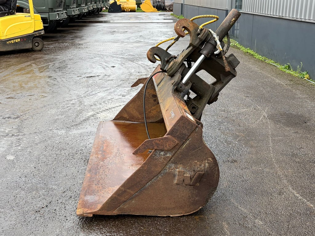 Verachtert tilting bucket CW-40 bucket width: 2400mm 70001955 Verachtert tilting bucket CW-40 bucket width: 2400mm 1 image 2