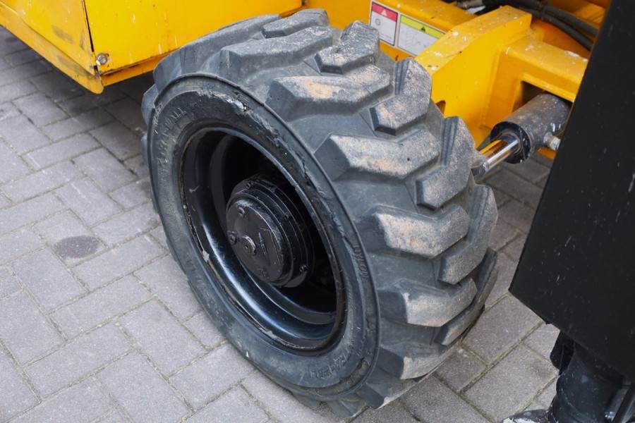 Haulotte H15SXL Diesel, 4x4 Drive, 15m Working Height, 500k 2011 HAULOTTE - H15SXL - 63129 H15SXL Diesel, 4x4 Drive, 15m W...