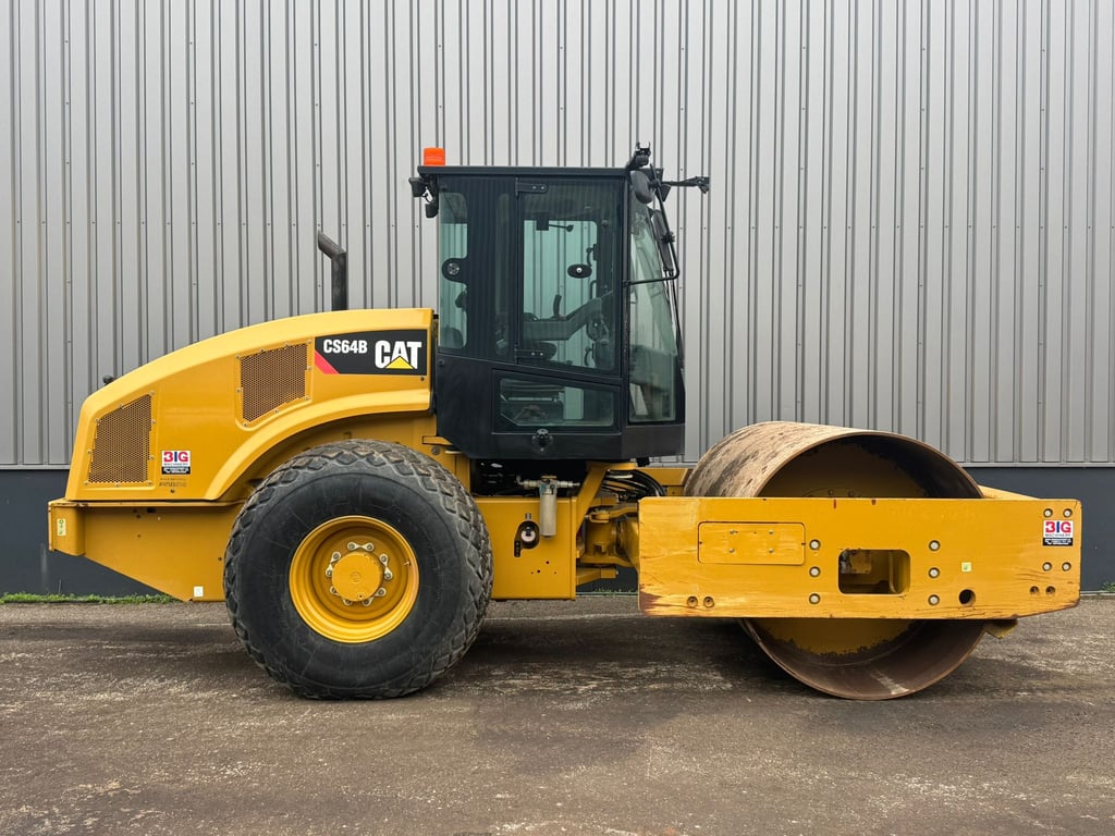 Caterpillar CS64B 2018 00033742 CS64B 2018 1 image 6