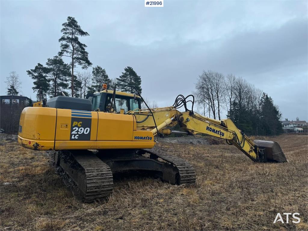Komatsu PC290LC-7K tracked excavator w/ bucket 2003 21996 PC290LC-7K tracked excavator w/ bucket 2003 1 Crawler Excavators...