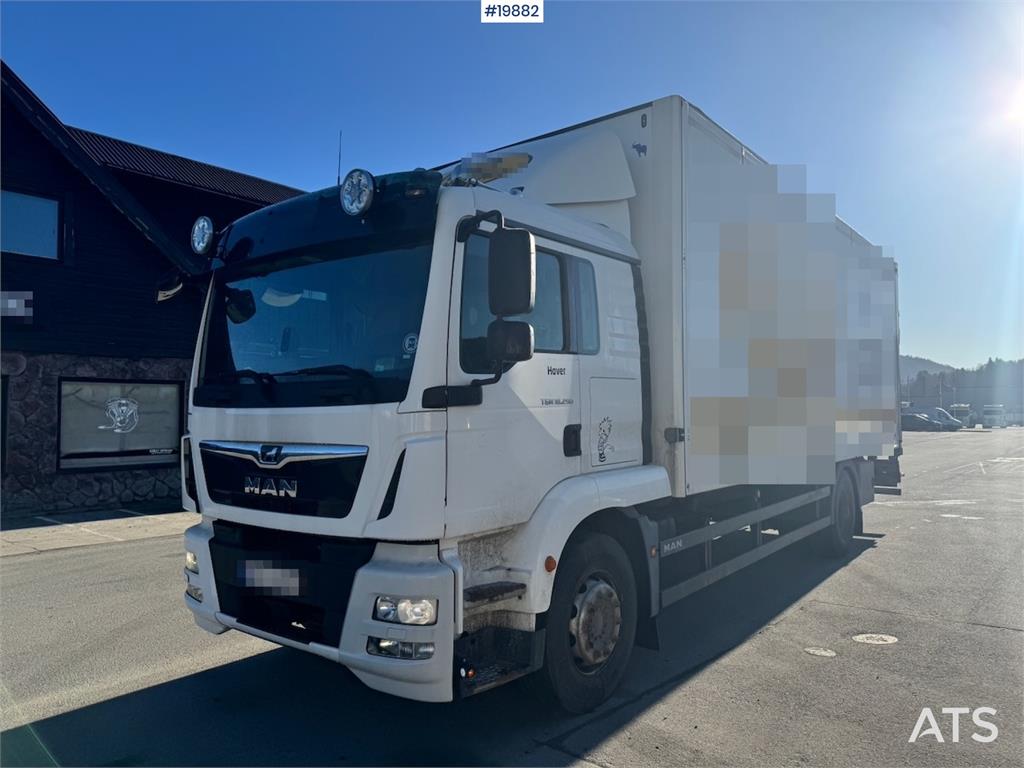 MAN TGM 18.290 4x2 Box truck w/ Full side opening. New 2018 19882 TGM 18.290 4x2 Box w/ Full side opening. New 2018 1 image 2