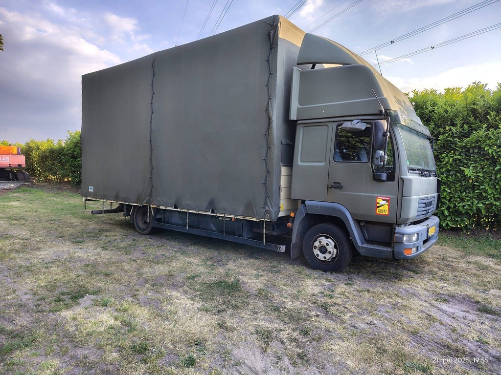 Box Truck MAN L2000 Diesel 2004 2004 L2000 2004 1 image 13