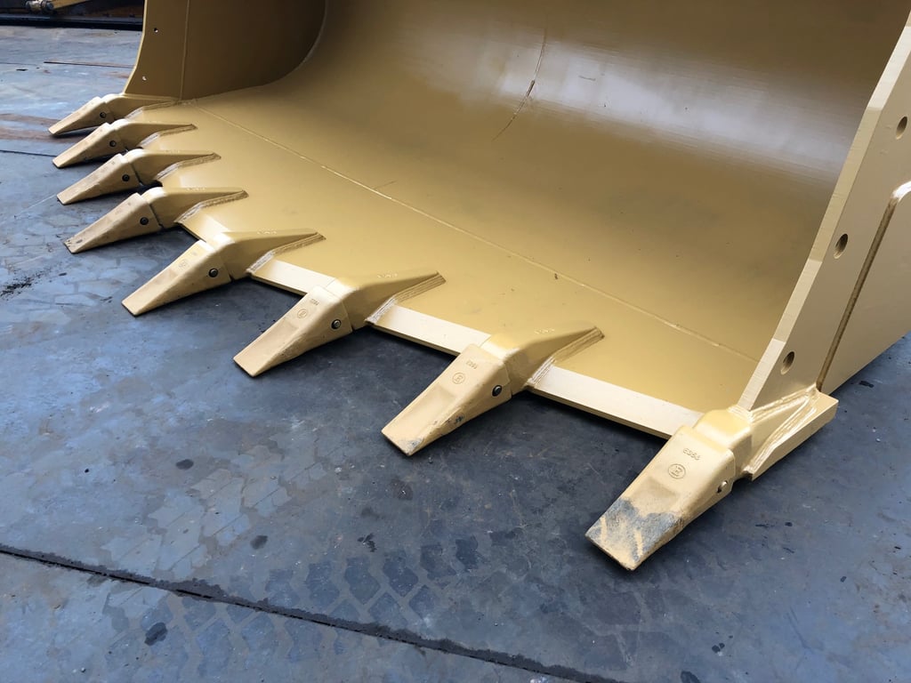 Caterpillar 988H HD Rock Bucket 2023 00030496 988H HD Rock Bucket 2023 0 image 5