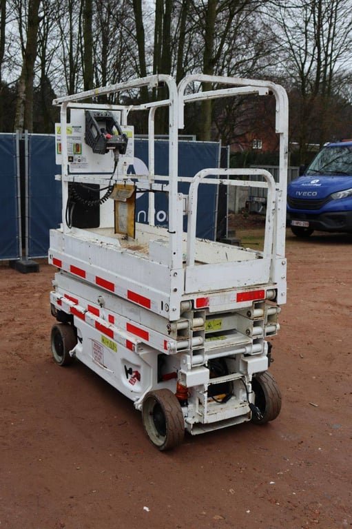 JLG 1930ES Electric Scissor Lift 7.8m 1930ES 1 Scissor Lifts image 7