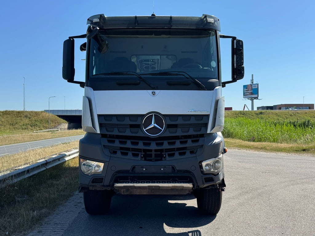MercedesBenz Arocs 4848 8x8 tipper 2019 00033391 MercedesBenz Arocs 4848 8x8 tipper 2019 1 Tipper trucks image 8