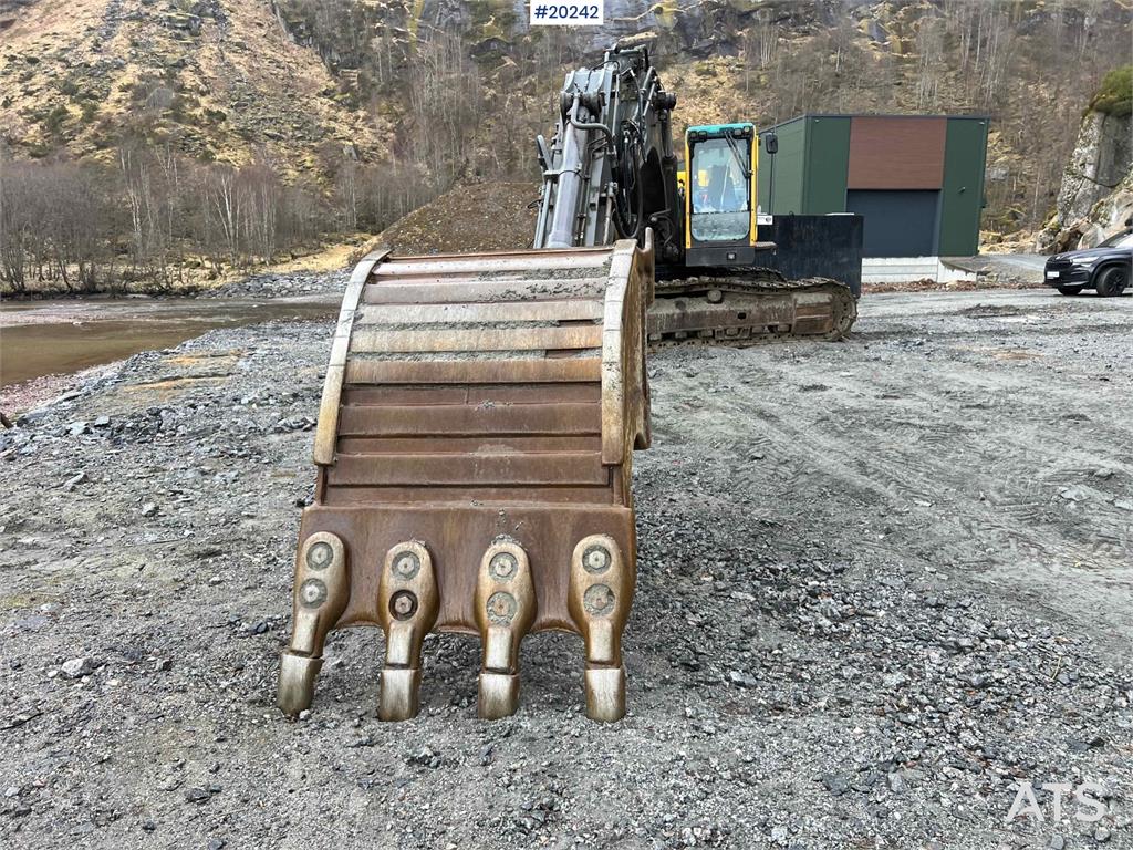 Volvo EC360 BLC excavator w/ Teeth bucket, video 2005 20242 EC360 BLC excavator w/ Teeth bucket, video 2005 1 Crawler Exca...