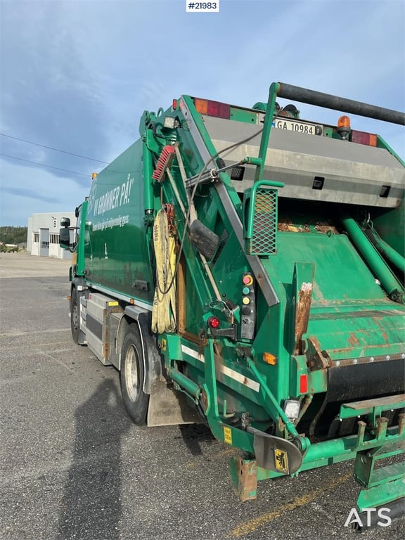 Scania P280 1-compartment gas-powered waste collection tr 2015 21983 P280 1-compartment gas-powered waste collection tr 20...