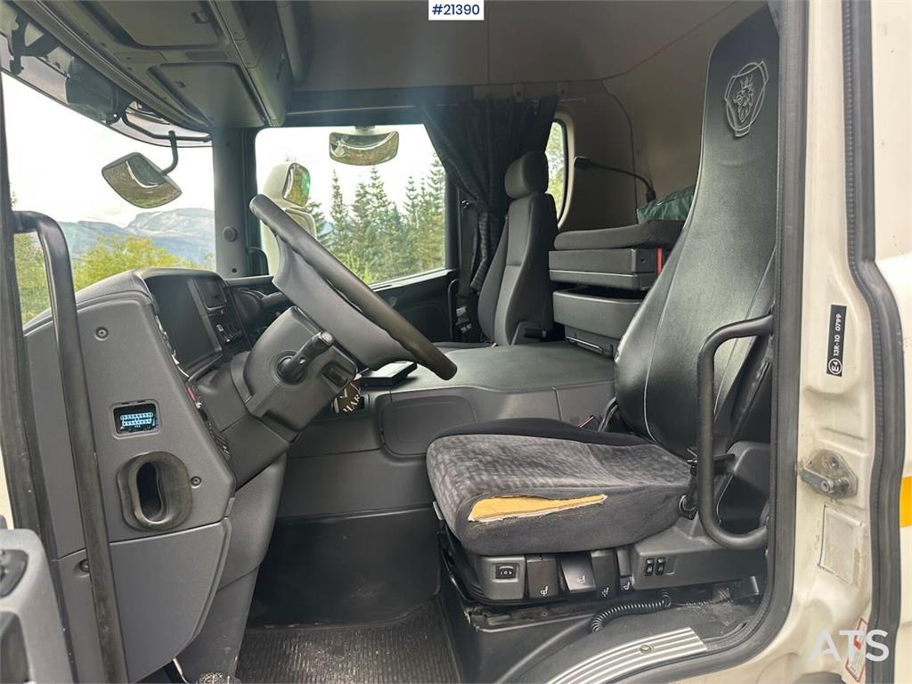 Scania R380 6x2 tanker truck with eurotank body. 2009 21390 R380 6x2 tanker truck with eurotank body. 2009 1 image 8