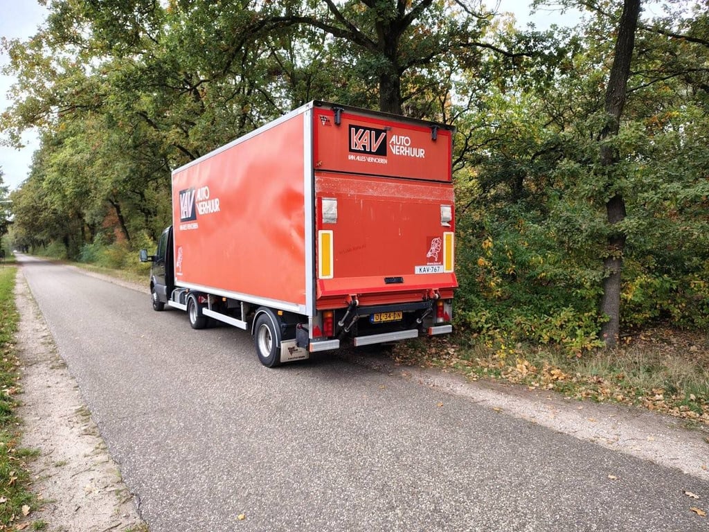 Closed Semi-trailer Van Veen Heas 4530kg 2010 2018 Veenhuis Multifunctional Delivery Truck Heas 2018 1 image 2