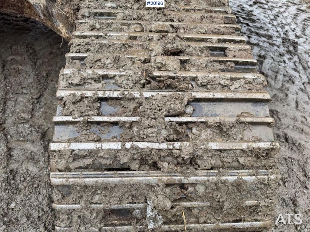 Hitachi ZX190LC-6 Tracked excavator w/ 2 buckets, tilt and 2019 20196 ZX190LC-6 Tracked excavator w/ 2 buckets, tilt and 2...