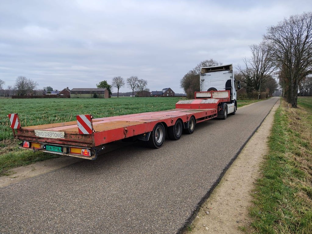Semi-Low Loader Kel-Berg 42000kg 1997 1997 KEL-BERG 1997 1 image 4